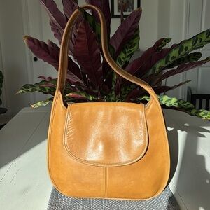 UPDATE! SOLD! 
Vintage Coach Ergo Large Flap in Toffee #9029